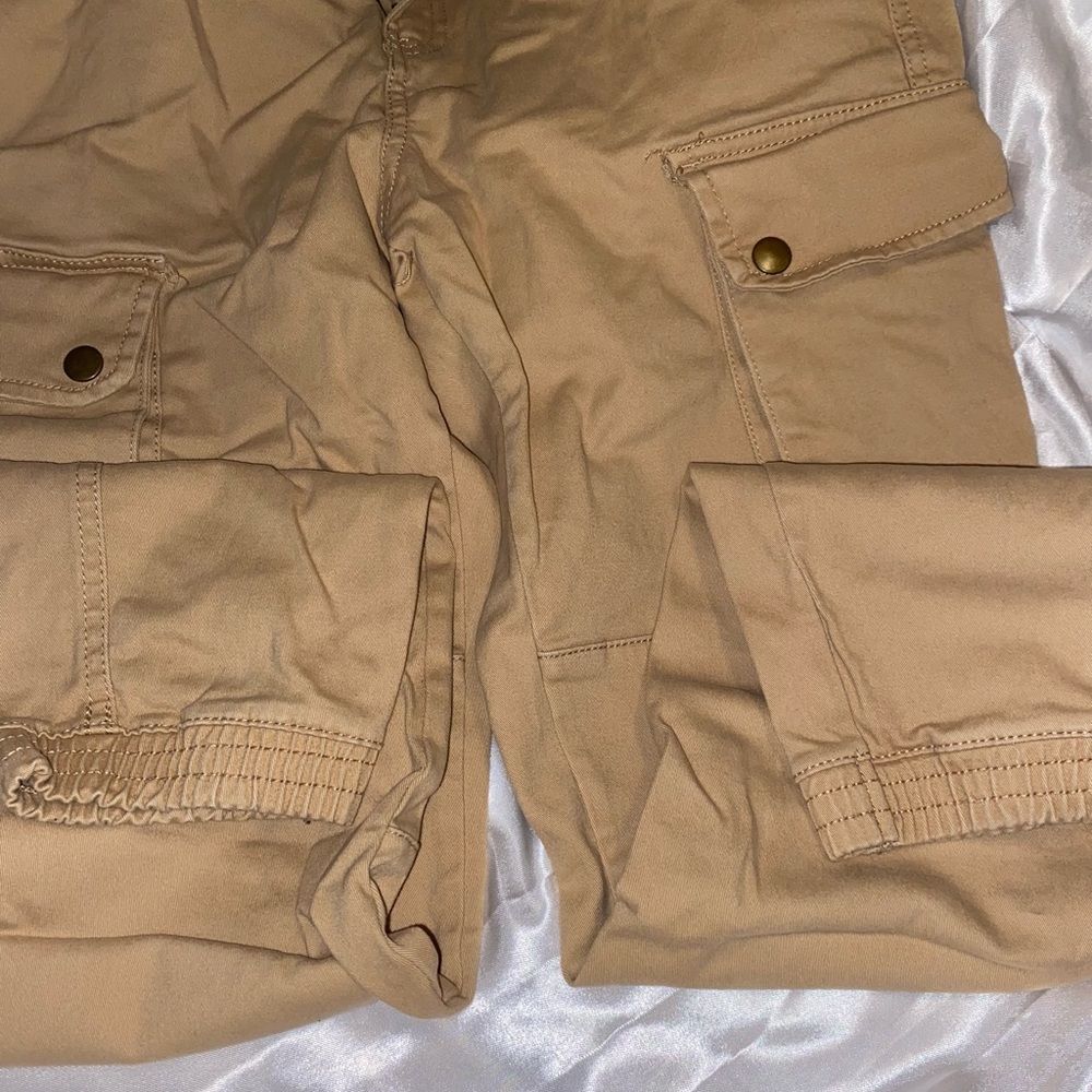 Beige Cargos - Picture 4 of 5